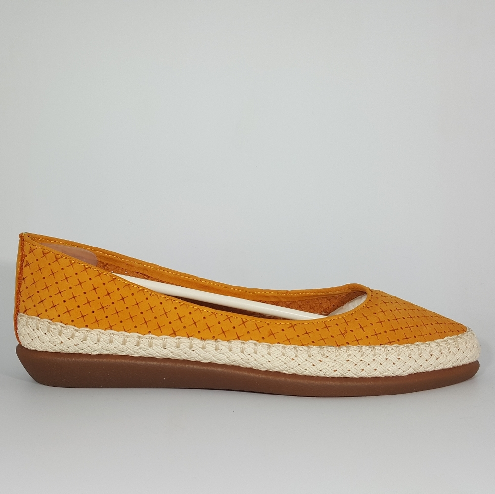 The Flexx Yellow Espadrille Skimmer *** runs small